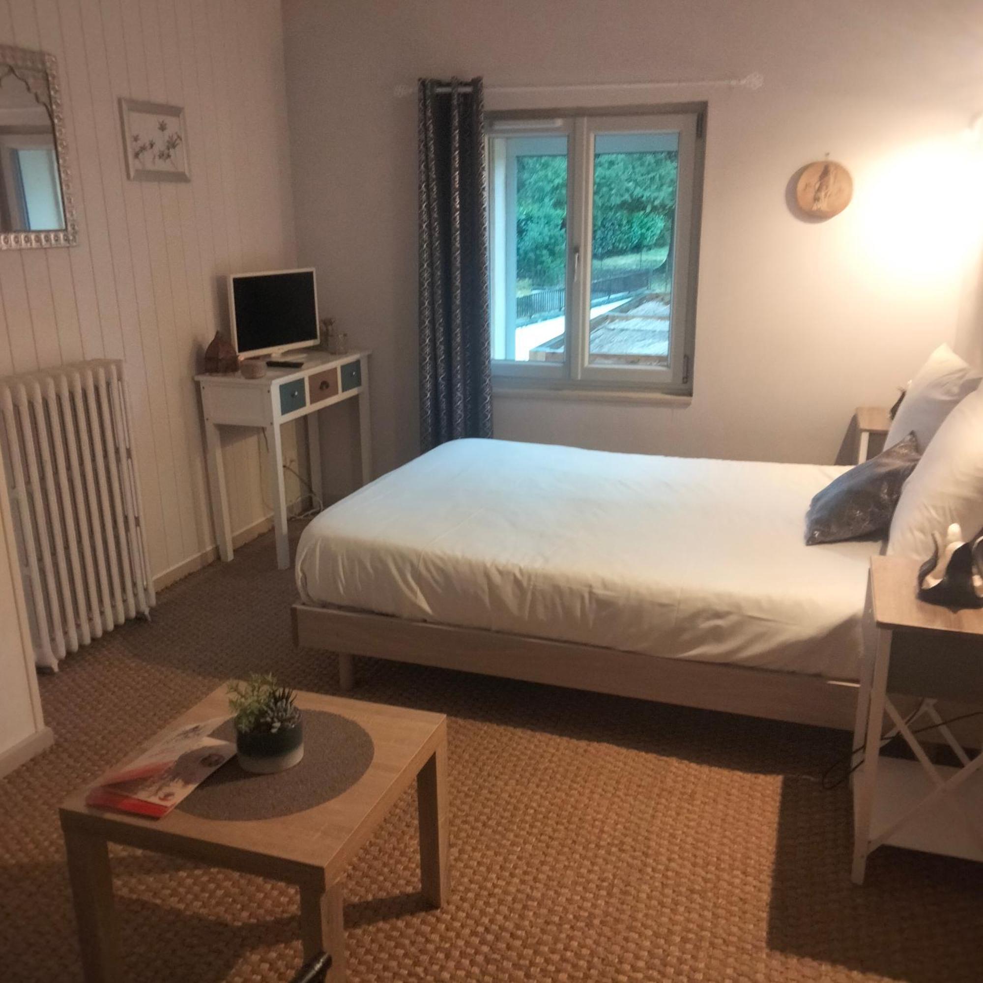 Bed and Breakfast Le Jack Mont-sous-Vaudrey Екстер'єр фото